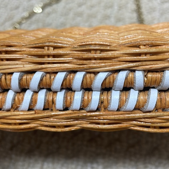 NWT Serpui Gisele Bag Wicker Light Honey White Leather Trim Gold Chain - Picture 11 of 12